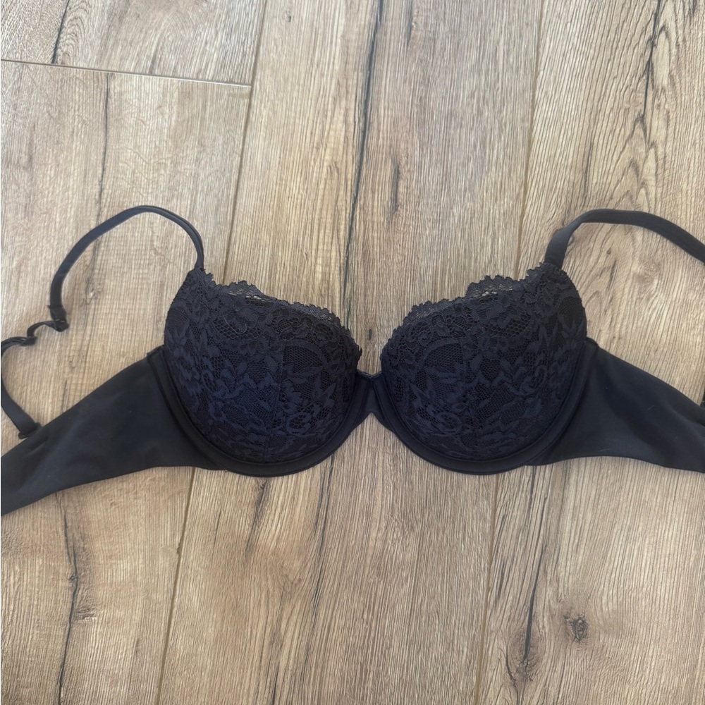 SKIMS lace black light push up bra in black